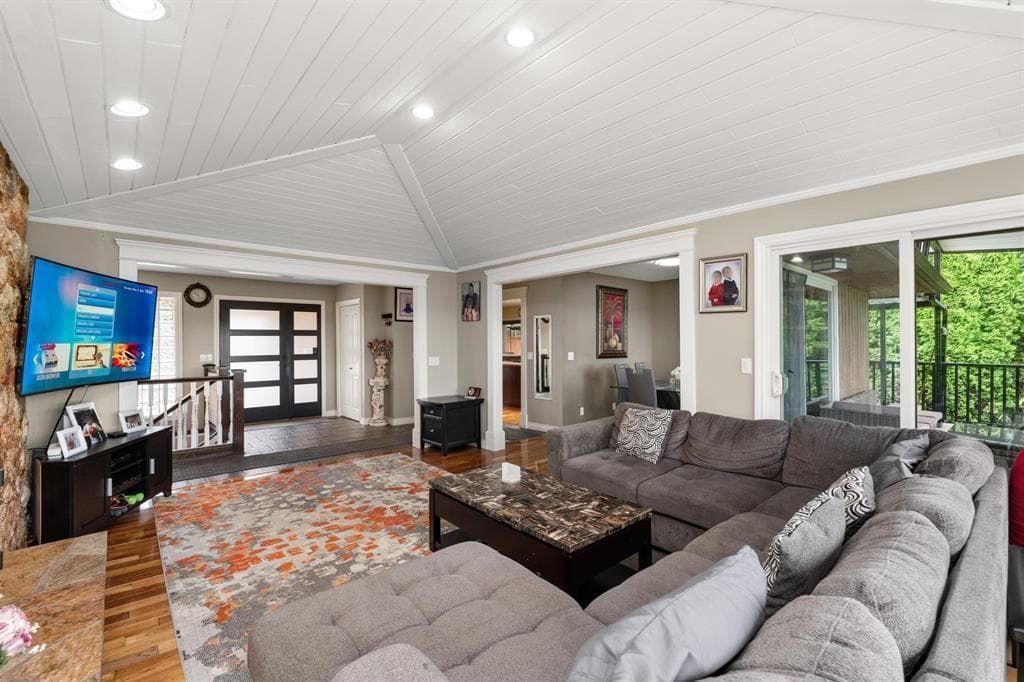 14534 LOMBARD PLACE photo 5
