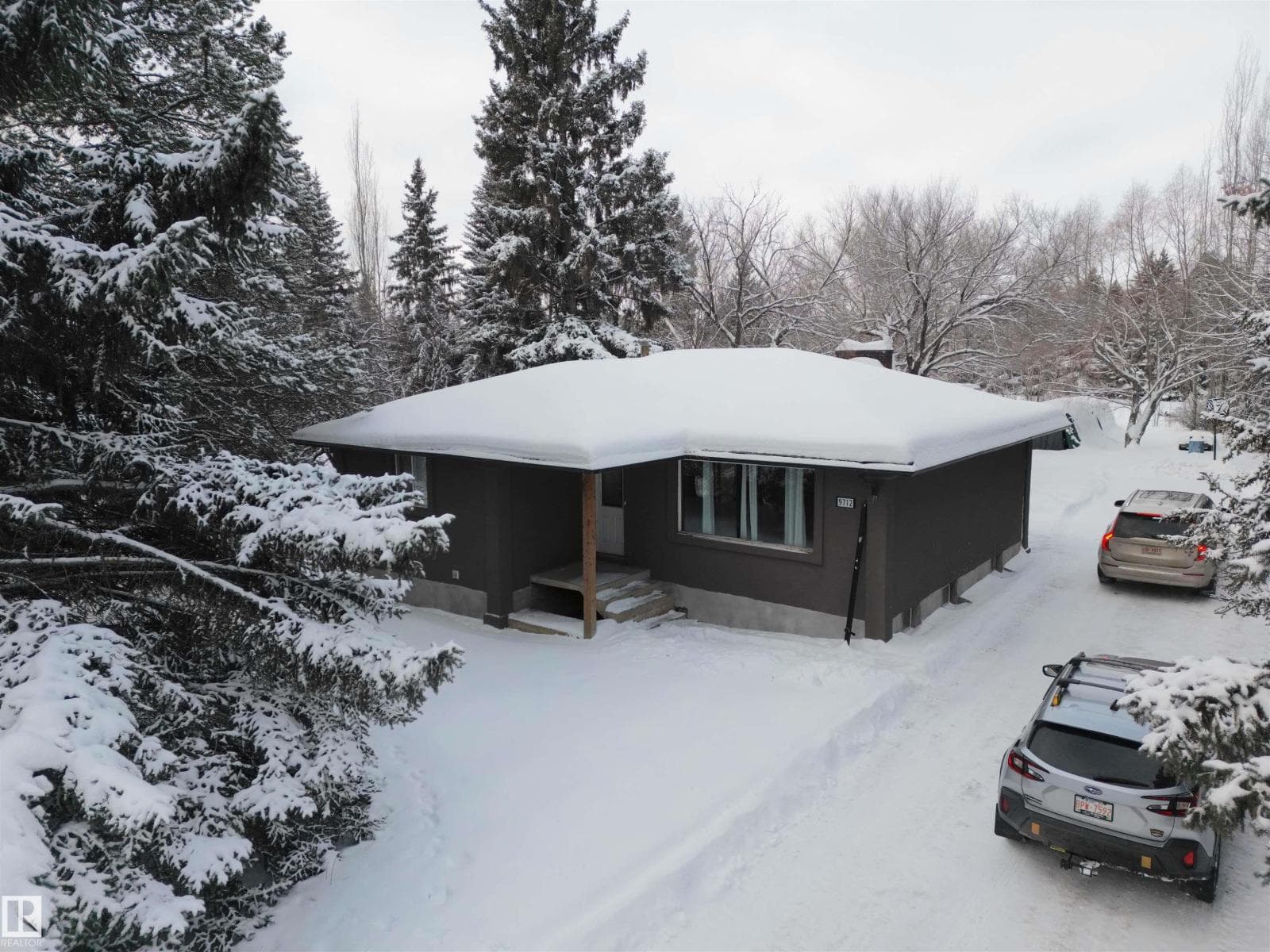 9712 209 ST NW photo 3