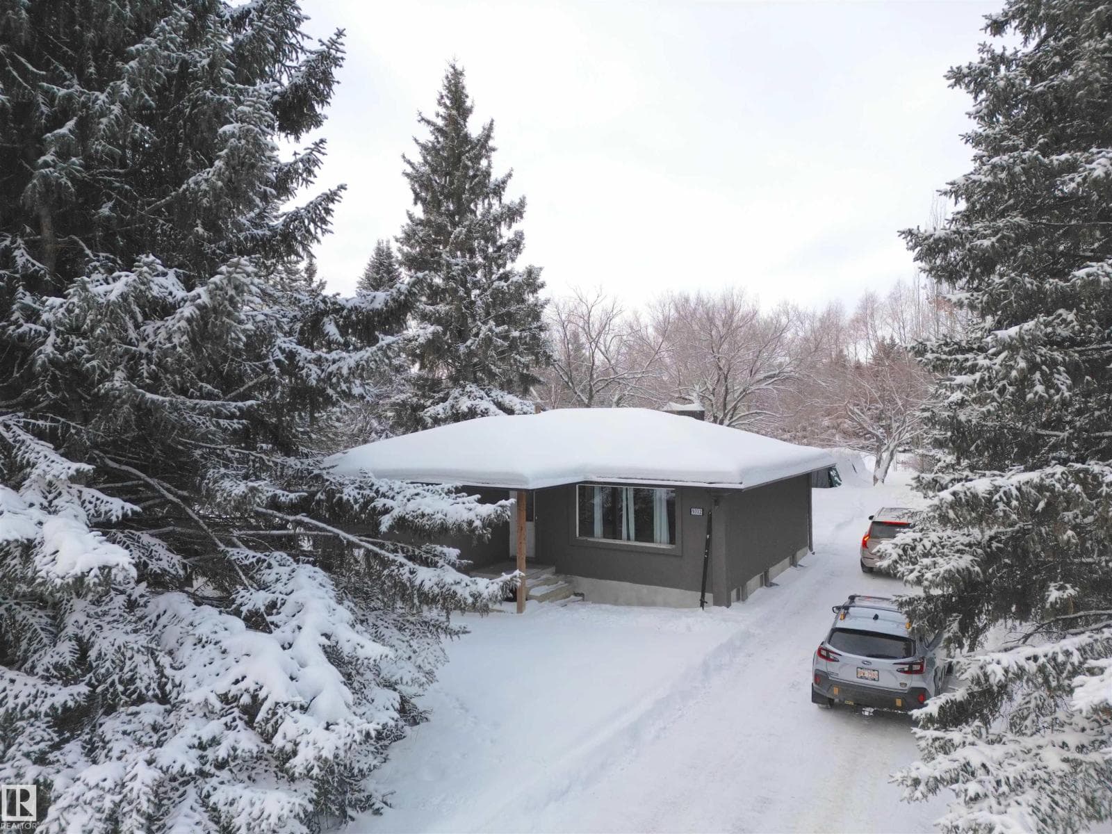 9712 209 ST NW photo 4