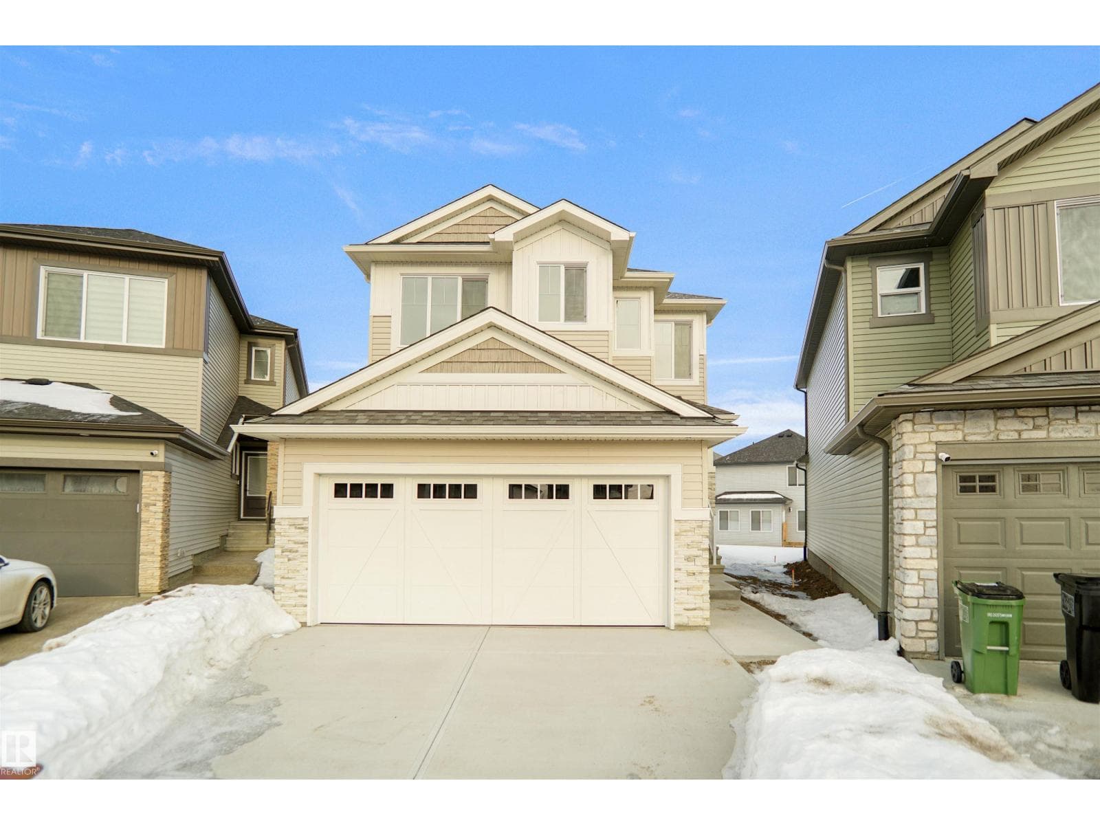 1332 11 AV NW photo 2