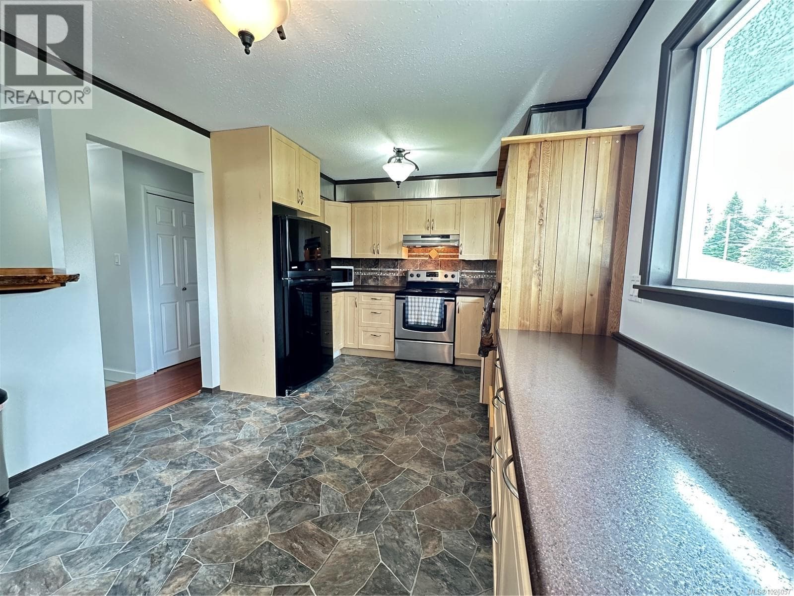 2365 Catala Pl photo 5