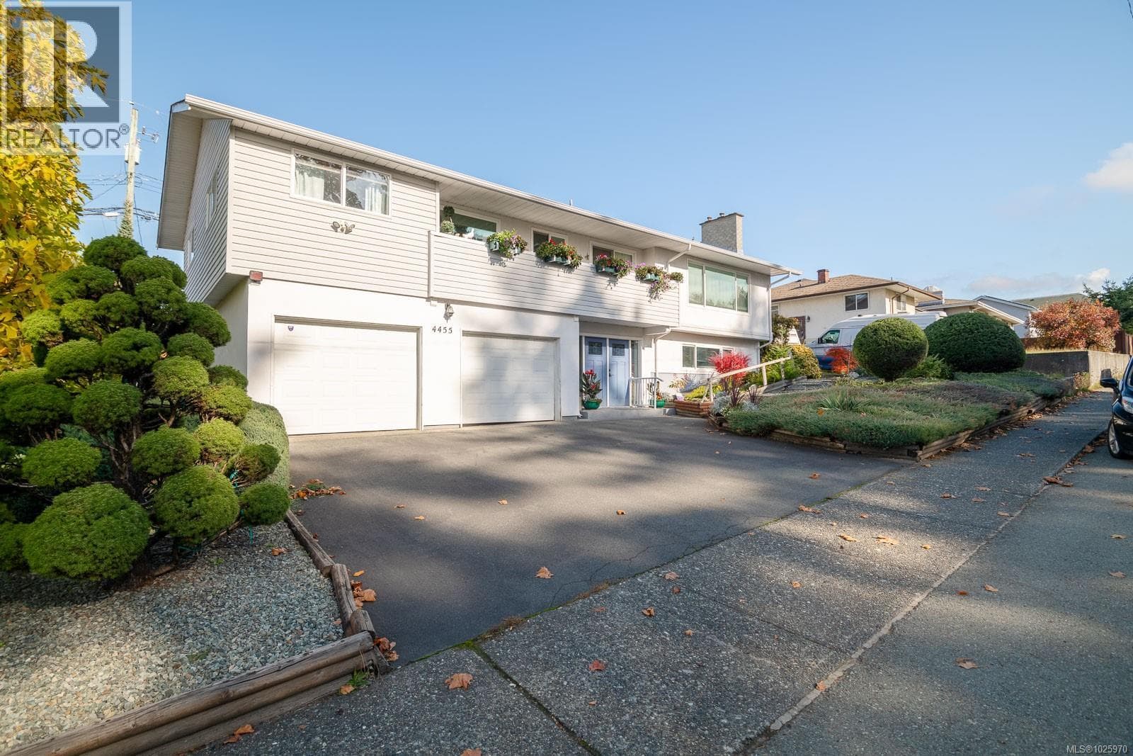 5 bed 3 bath single family at 4455 Roger St — $659,000