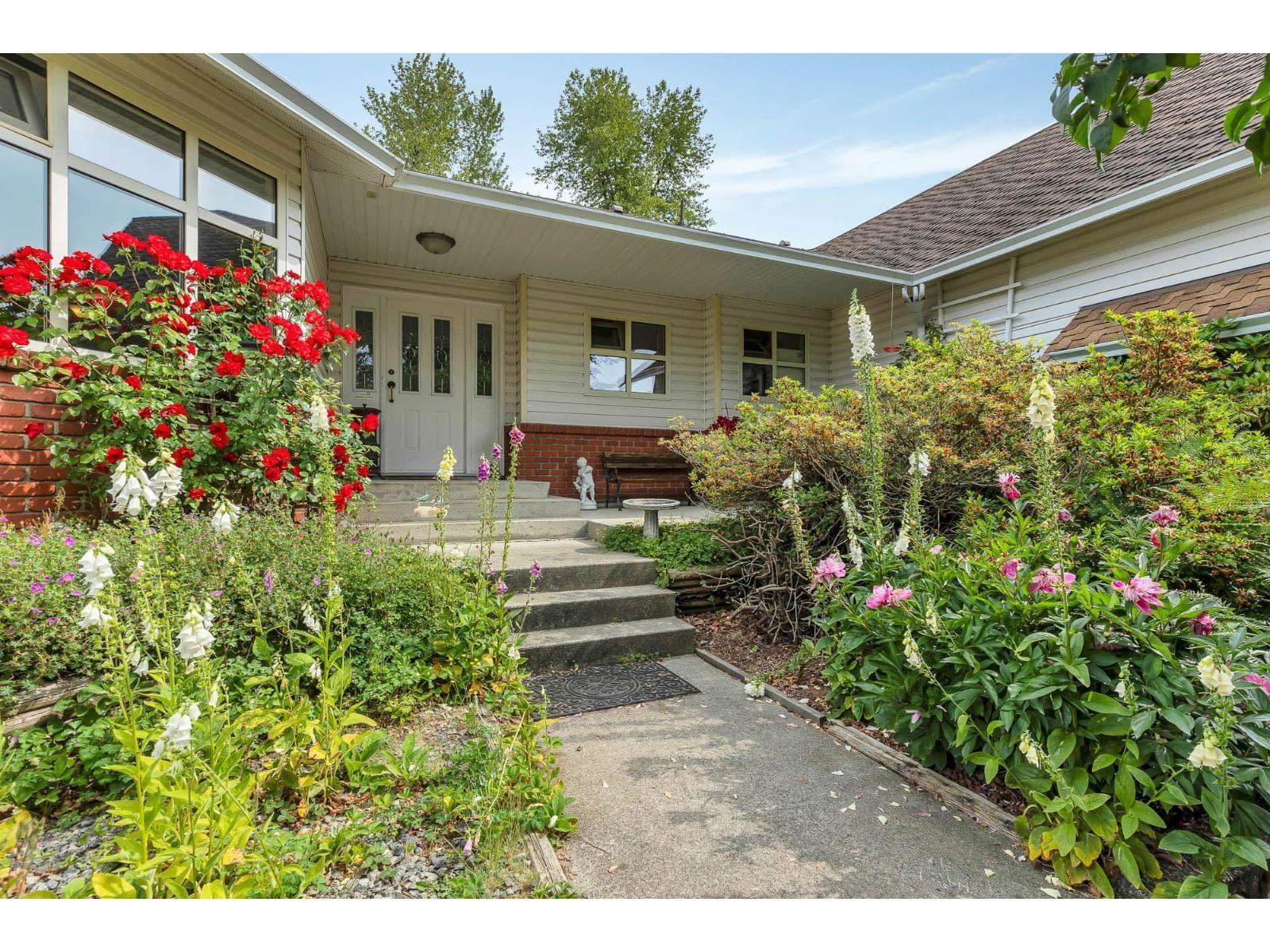 33470 IHLES AVENUE photo 5