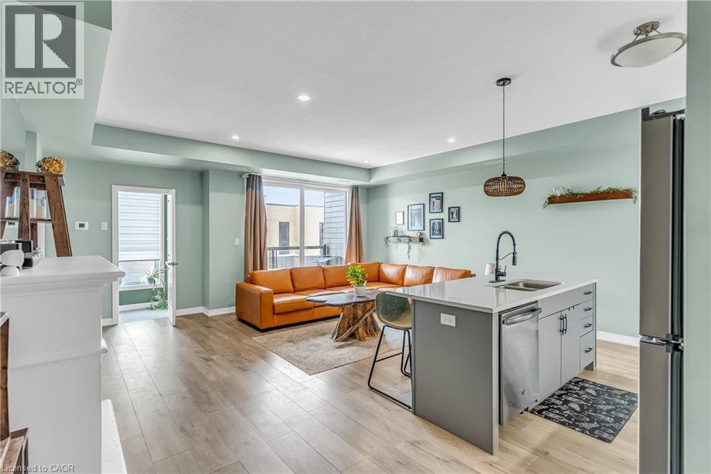 261 WOODBINE Avenue Unit# 82 photo 5