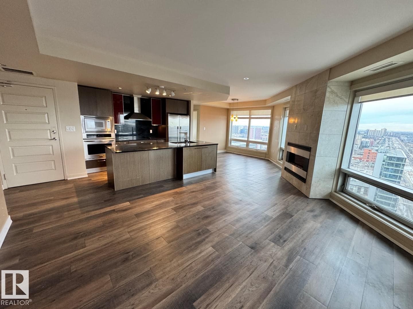 #1804 10388 105 ST NW — photo 3