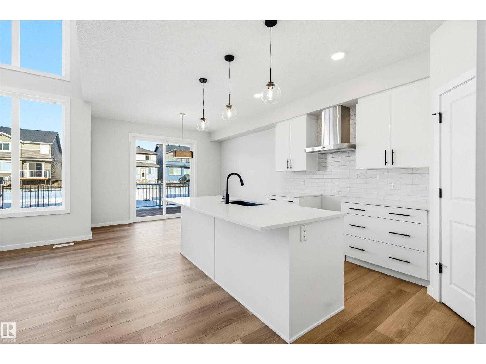 4 bed 3 bath single family at 22812 82 AV NW — $599,800