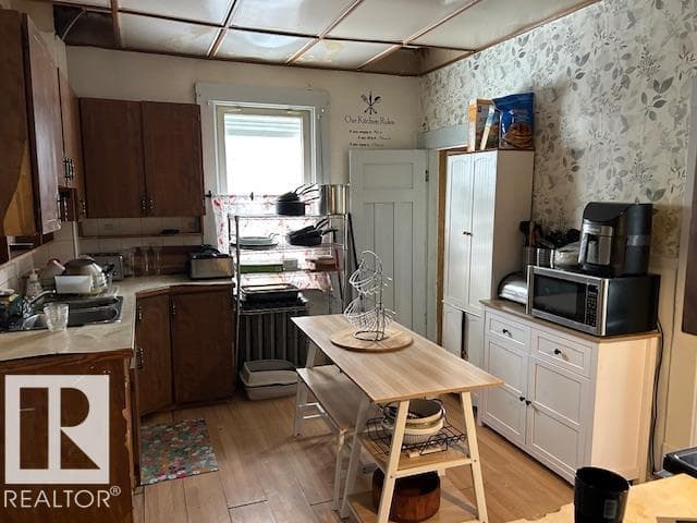 10848 93 ST NW — photo 3
