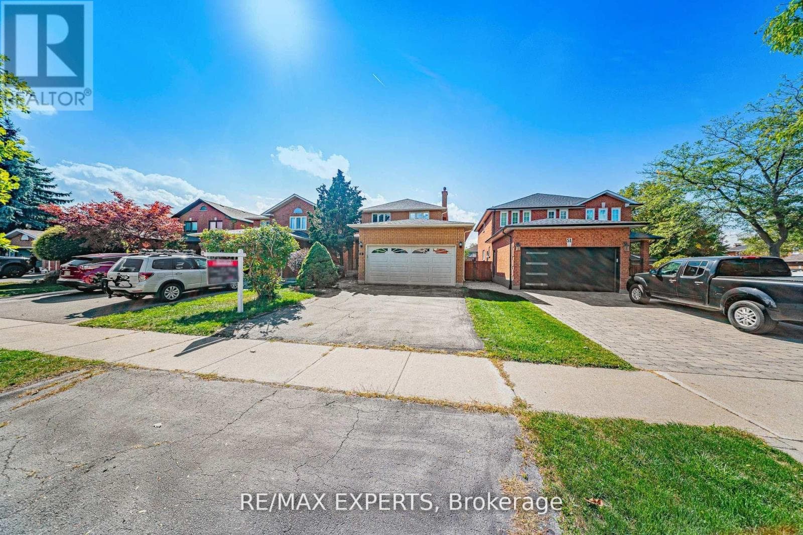 4 bed 3 bath single family at 47 VELVET CRESCENT — $1,269,000