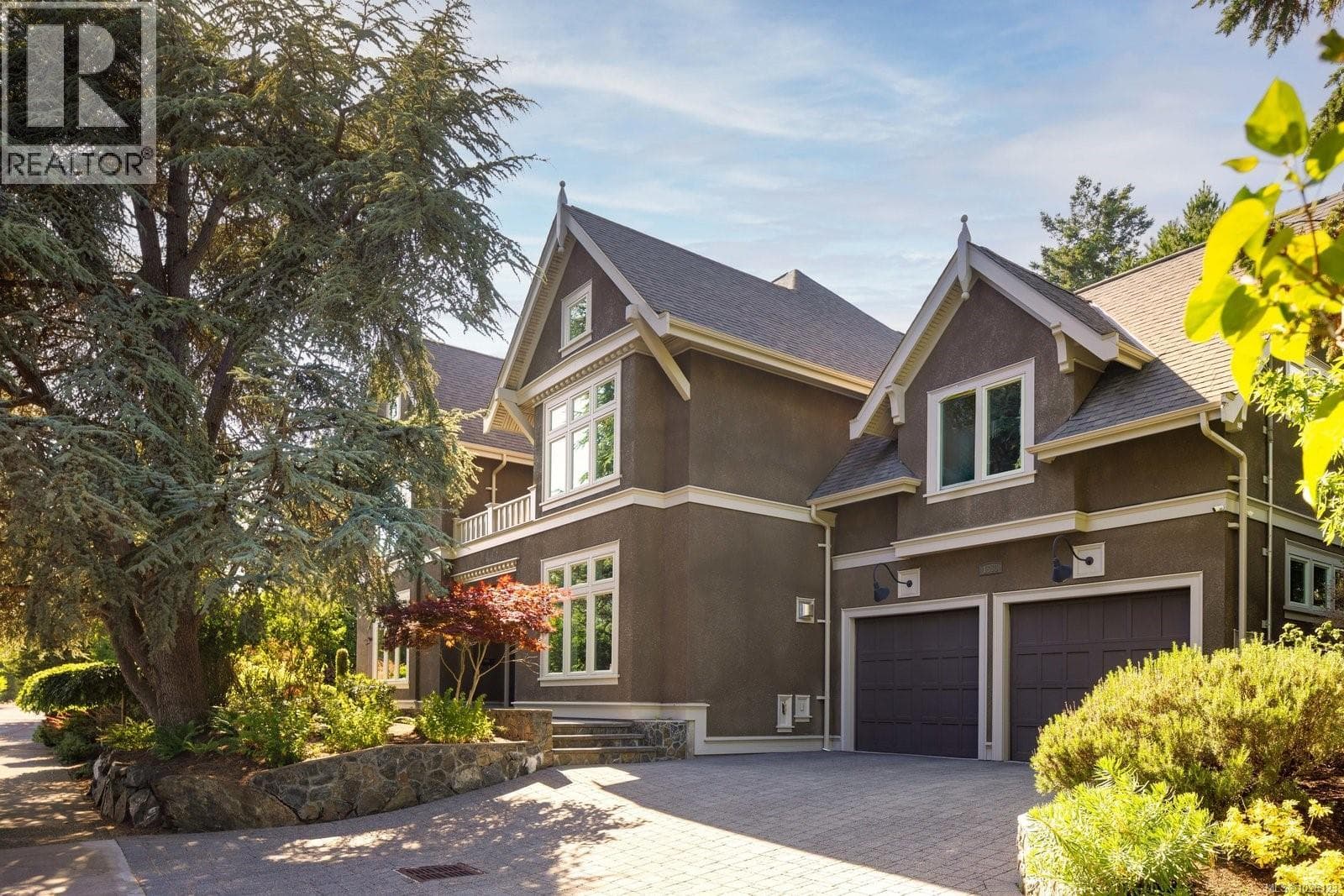 3 bed 5 bath single family at 1568 Montgomery Ave — $3,499,000