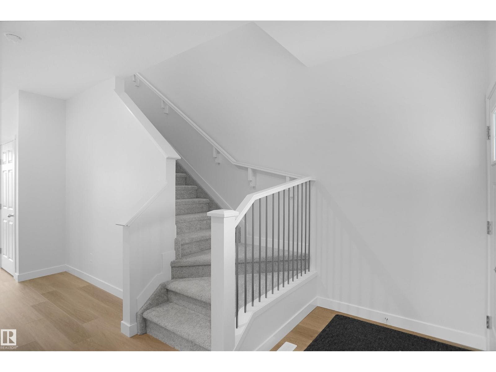 2241 194A ST NW — photo 4