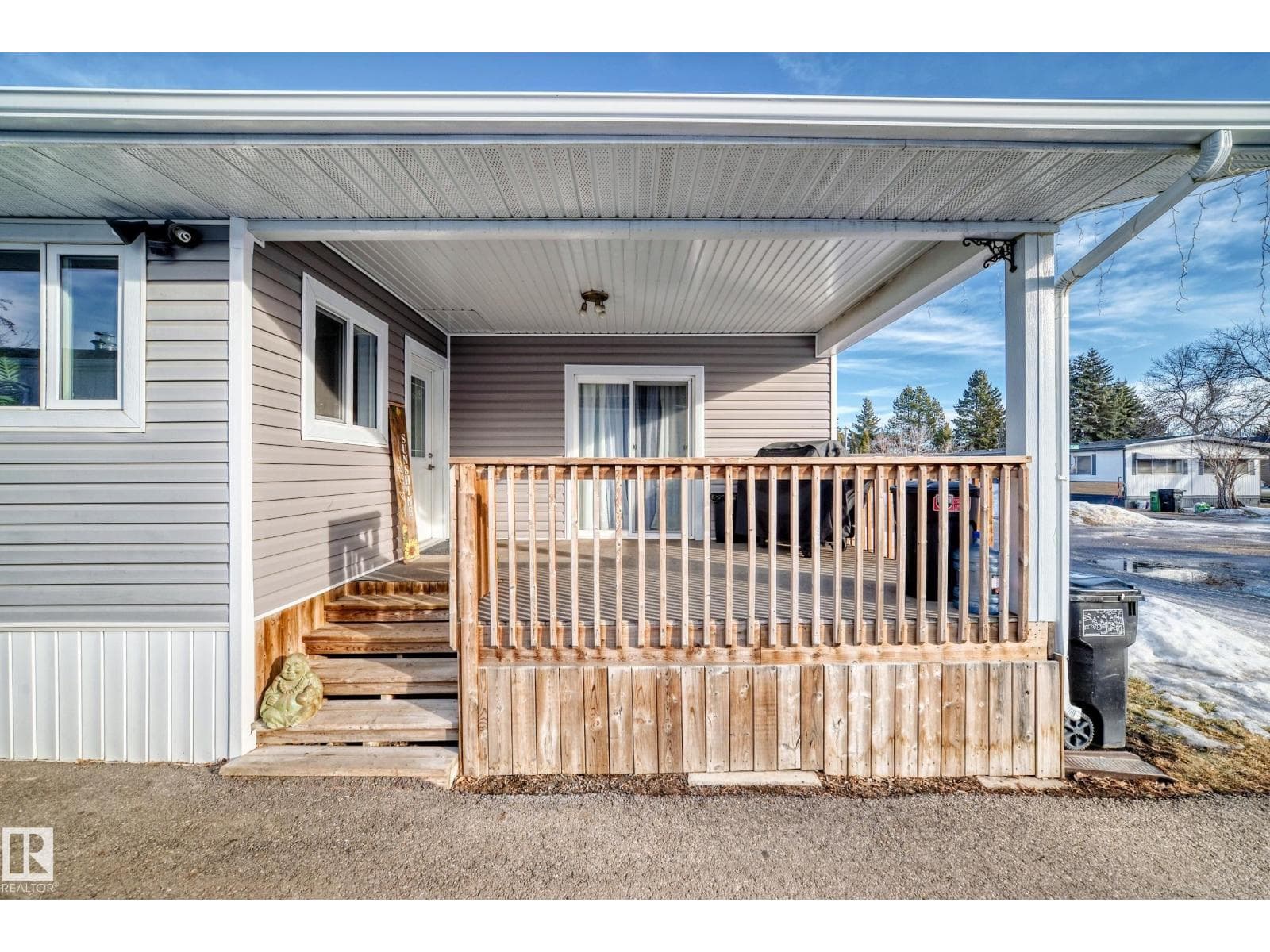 140 West View CR NW photo 3