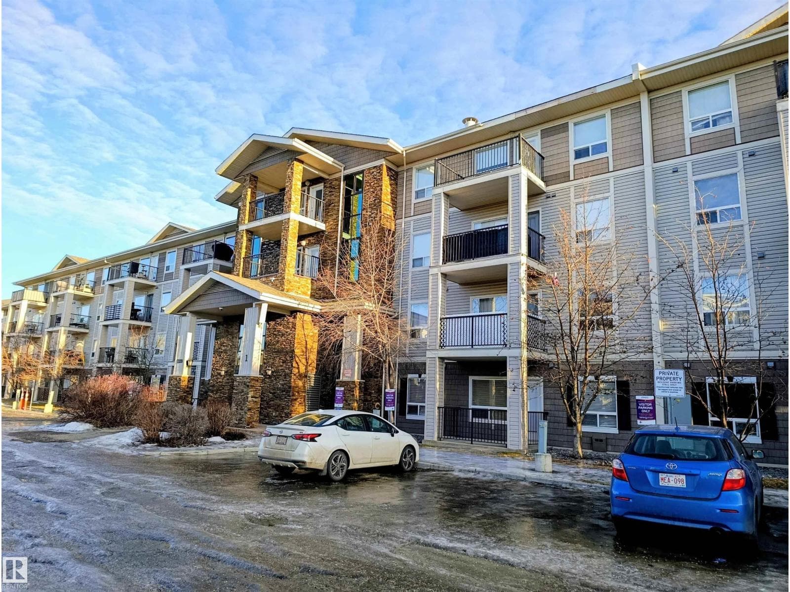 #1422 7339 SOUTH TERWILLEGAR DR NW photo 2