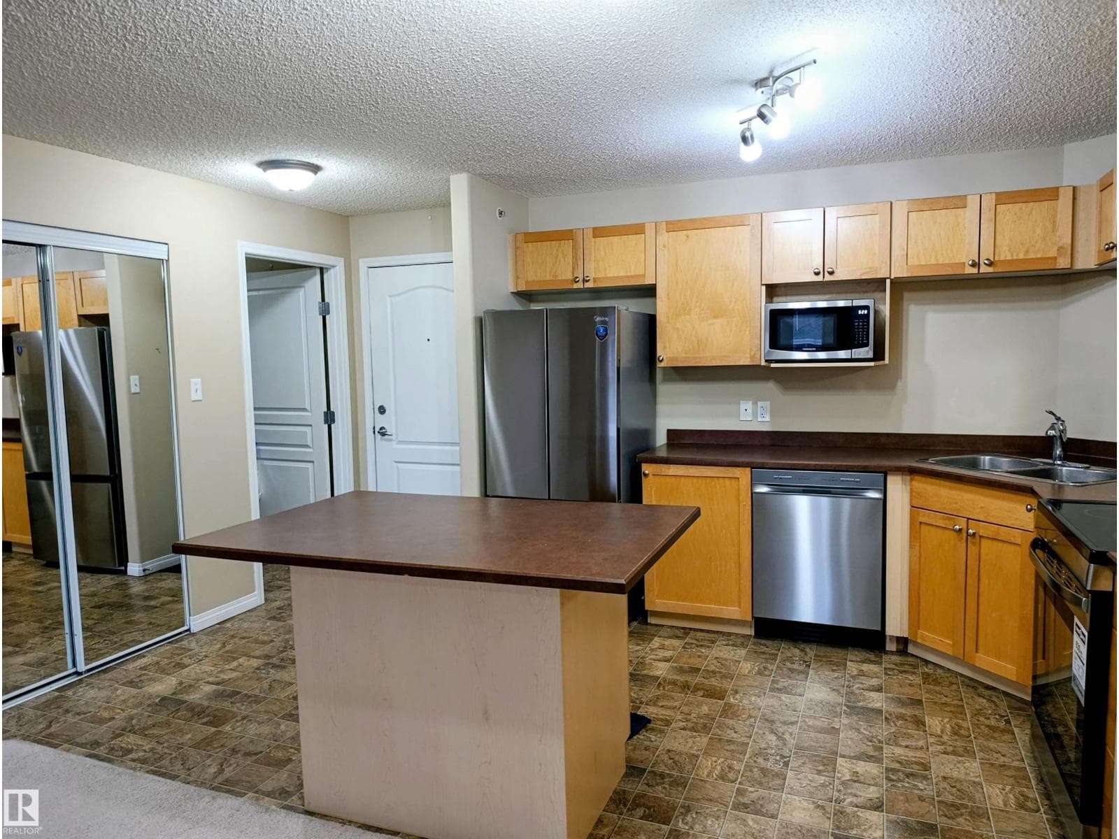 #1422 7339 SOUTH TERWILLEGAR DR NW photo 3
