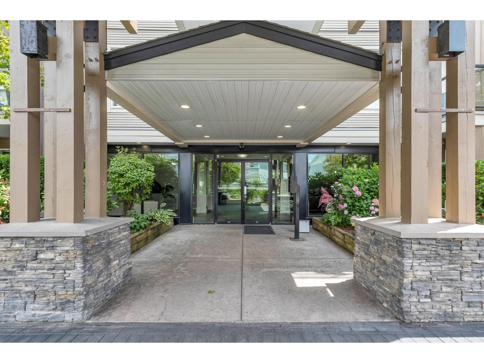 316 32729 GARIBALDI DRIVE photo 2