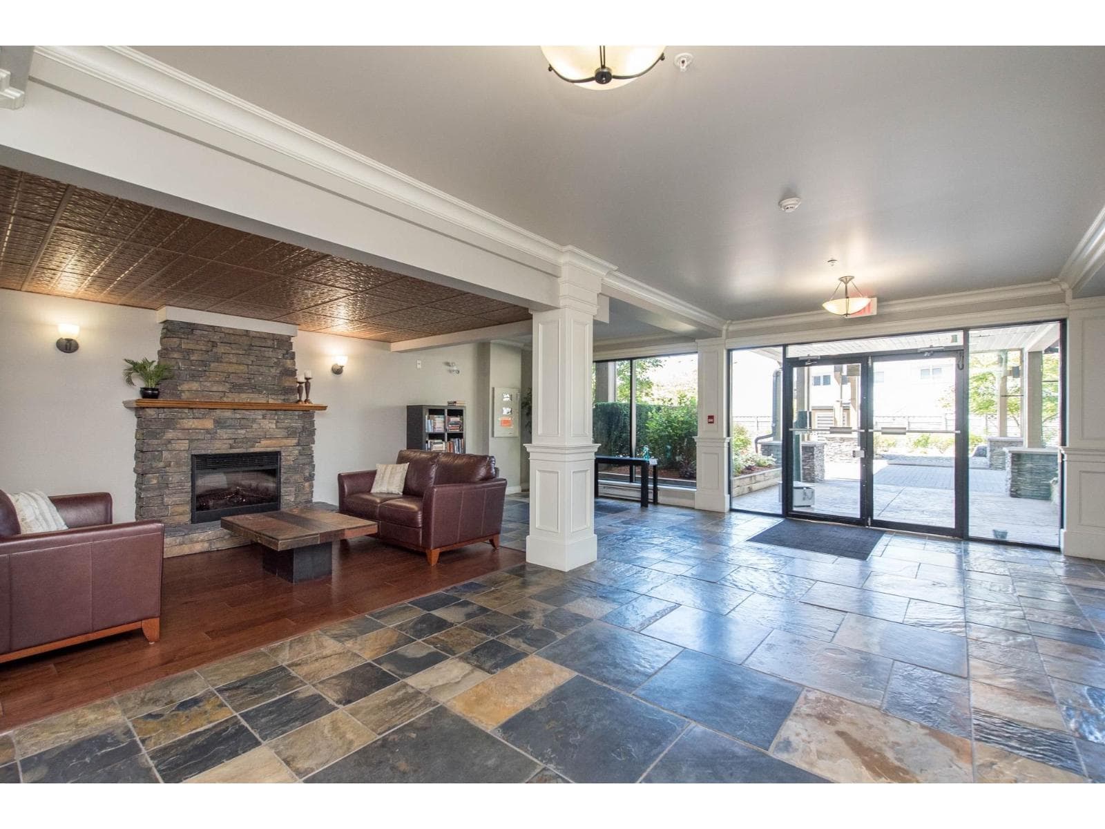 316 32729 GARIBALDI DRIVE photo 3