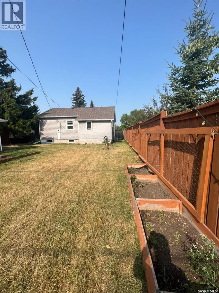 809 Lalonde STREET — photo 3