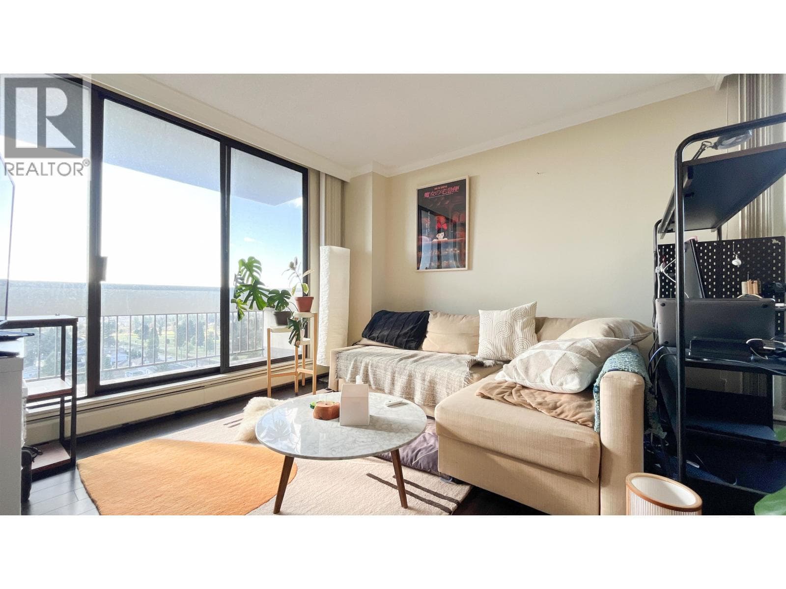1 bed 1 bath single family at 1406 6759 WILLINGDON AVENUE — $428,000