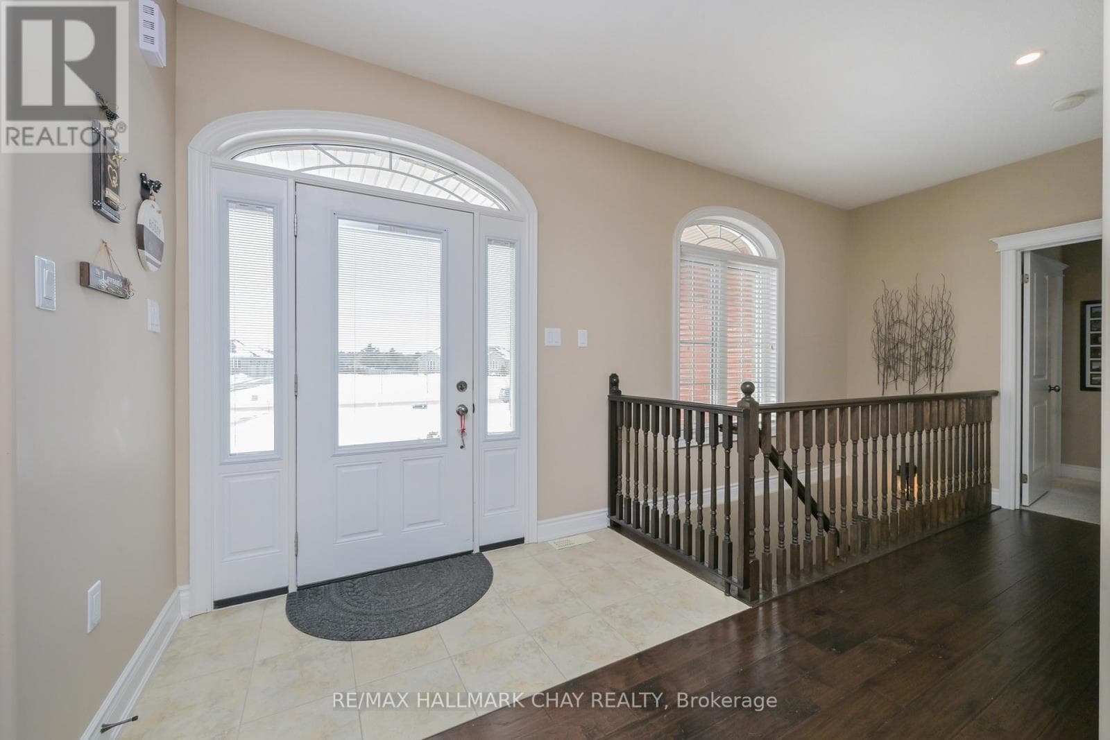 11 HARRY PARKER PLACE photo 4