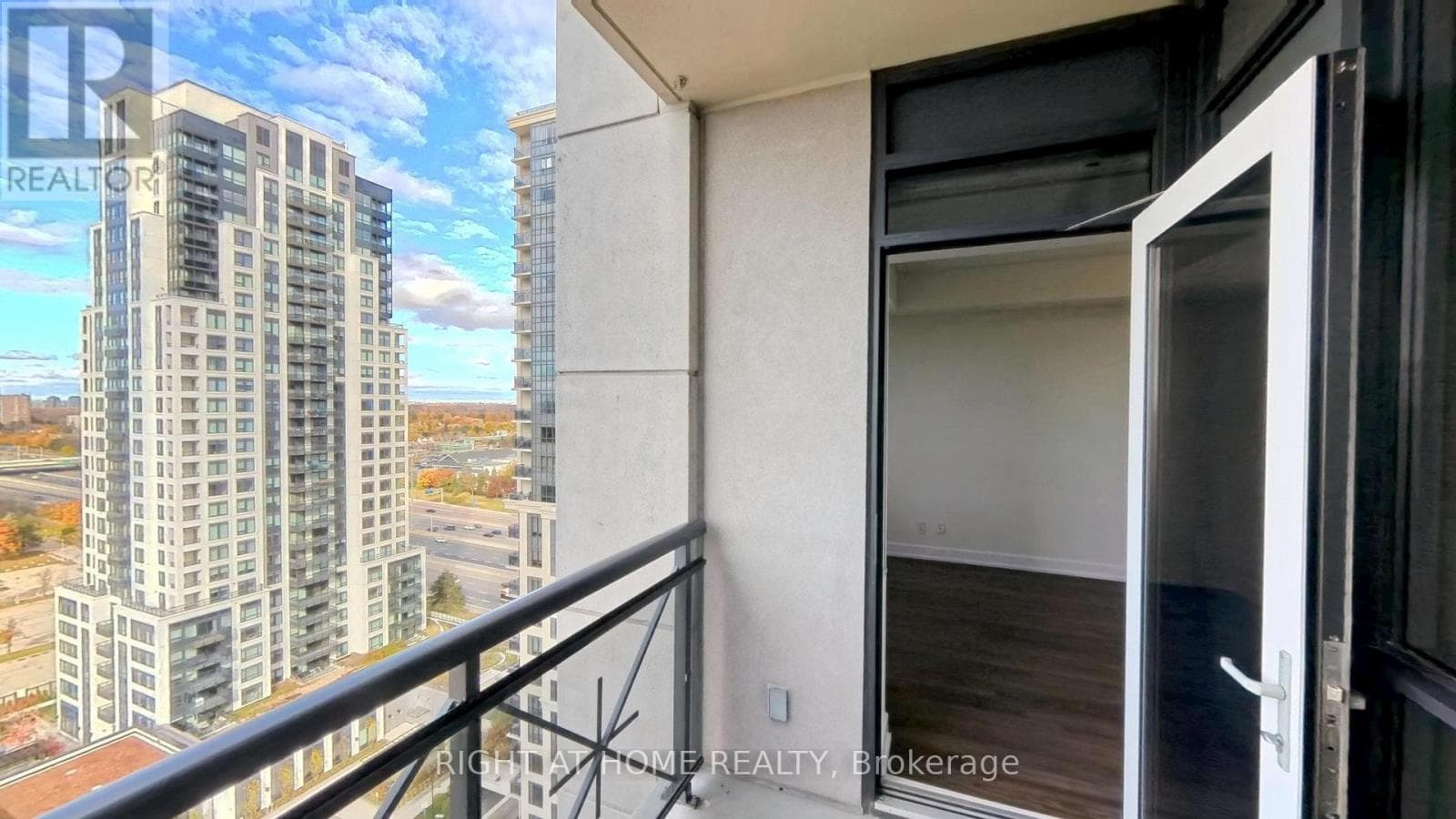 2101 - 6 EVA ROAD photo 3