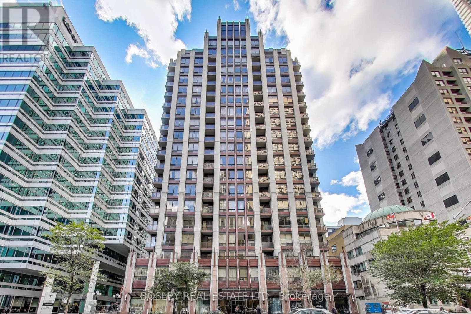 1007 - 85 BLOOR STREET E photo 2