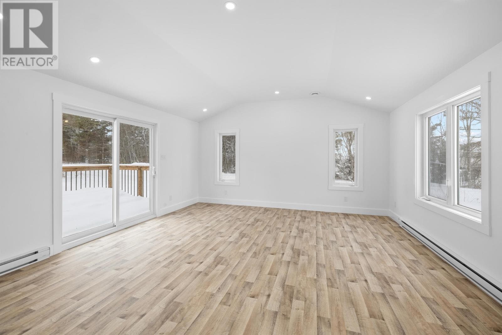 386 BUELL Road photo 2