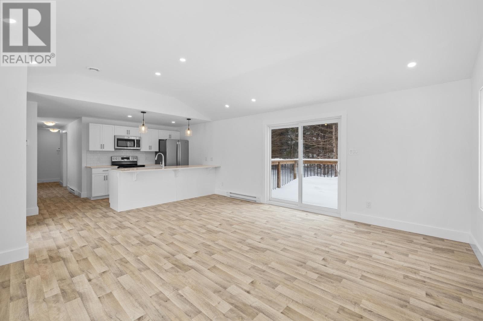 386 BUELL Road photo 4