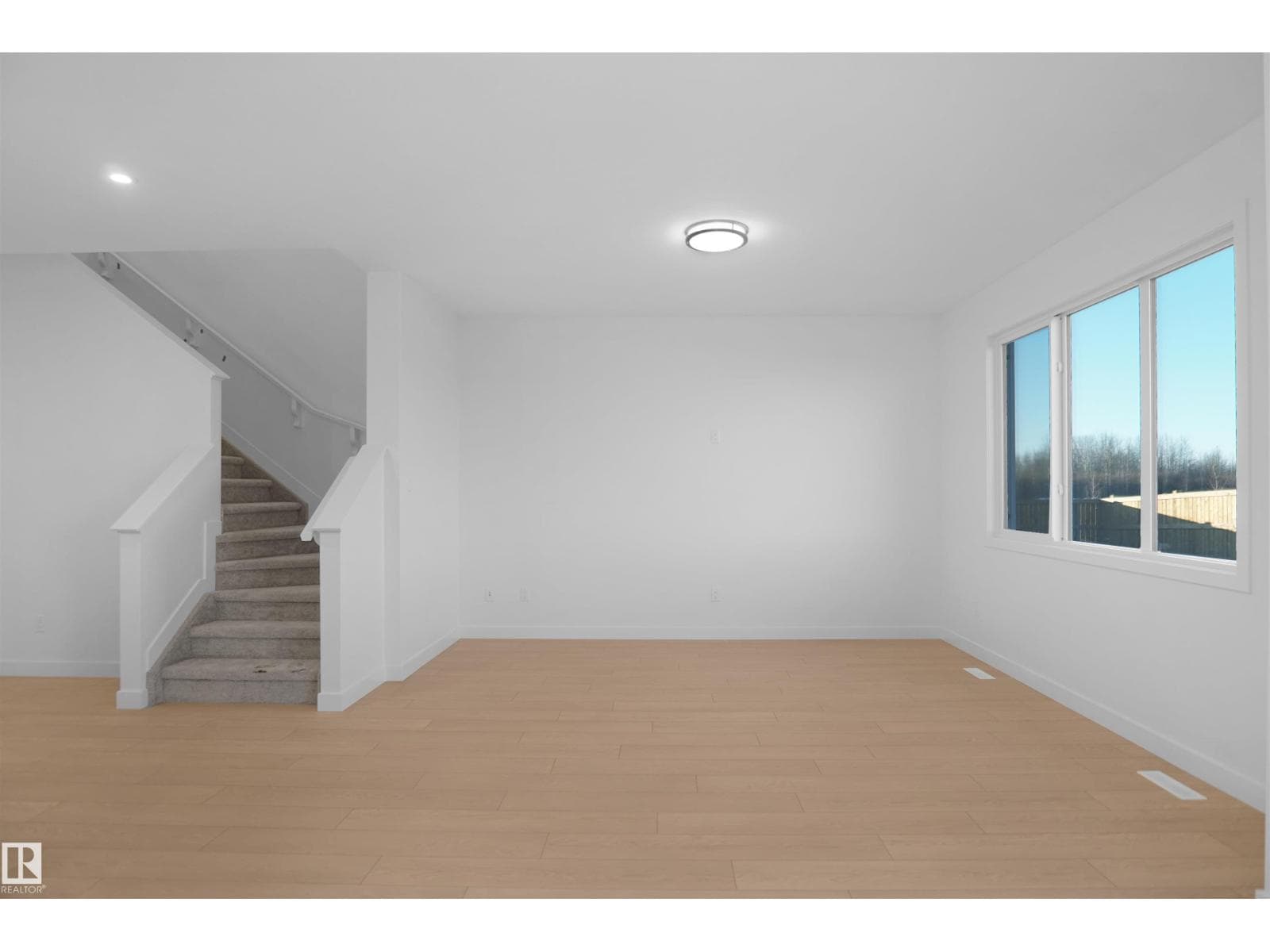20940 16 AV NW photo 5