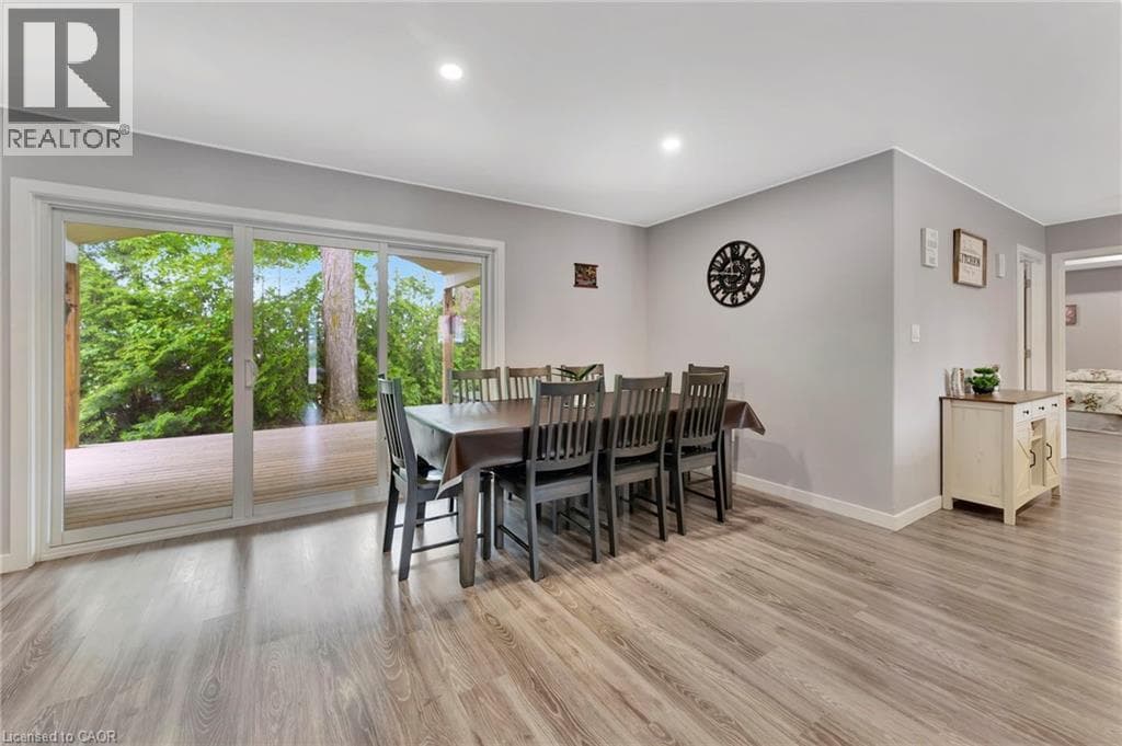 12 ALBERT Street photo 5