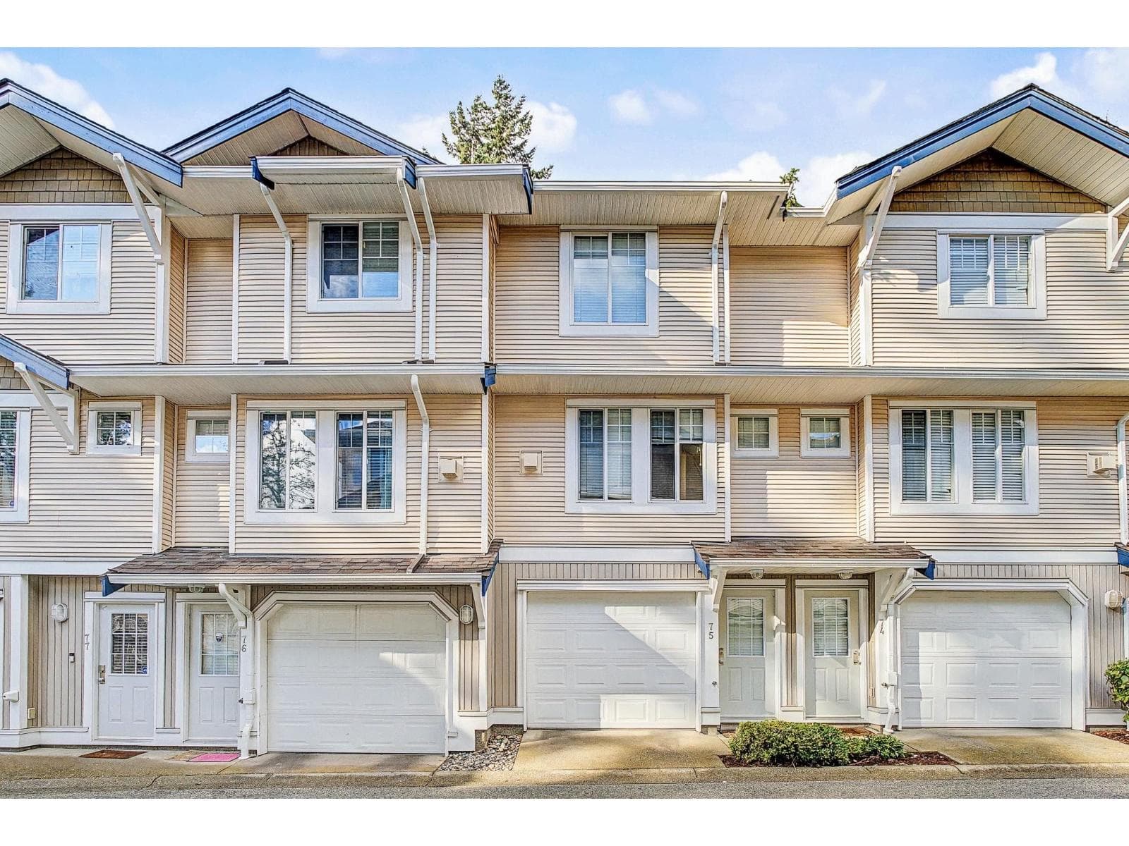 75 6533 121 STREET photo 4