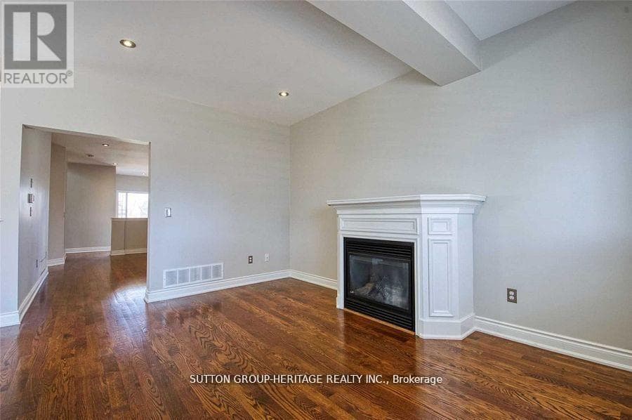 52 WESSEX DRIVE photo 5
