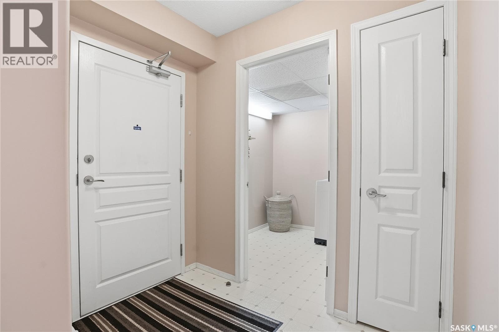 102 2213 Adelaide STREET E — photo 5