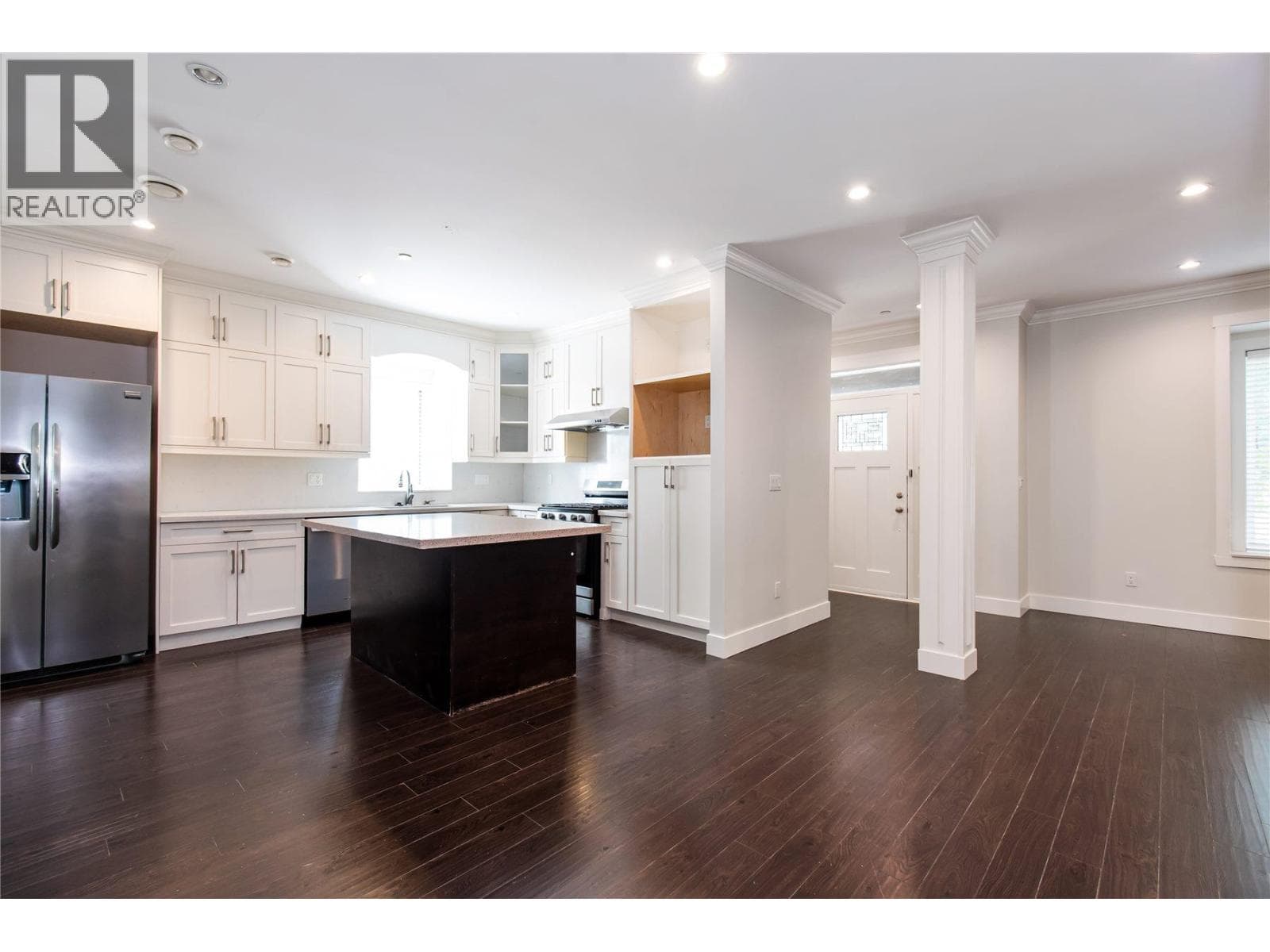 627 THIRTEENTH STREET photo 5