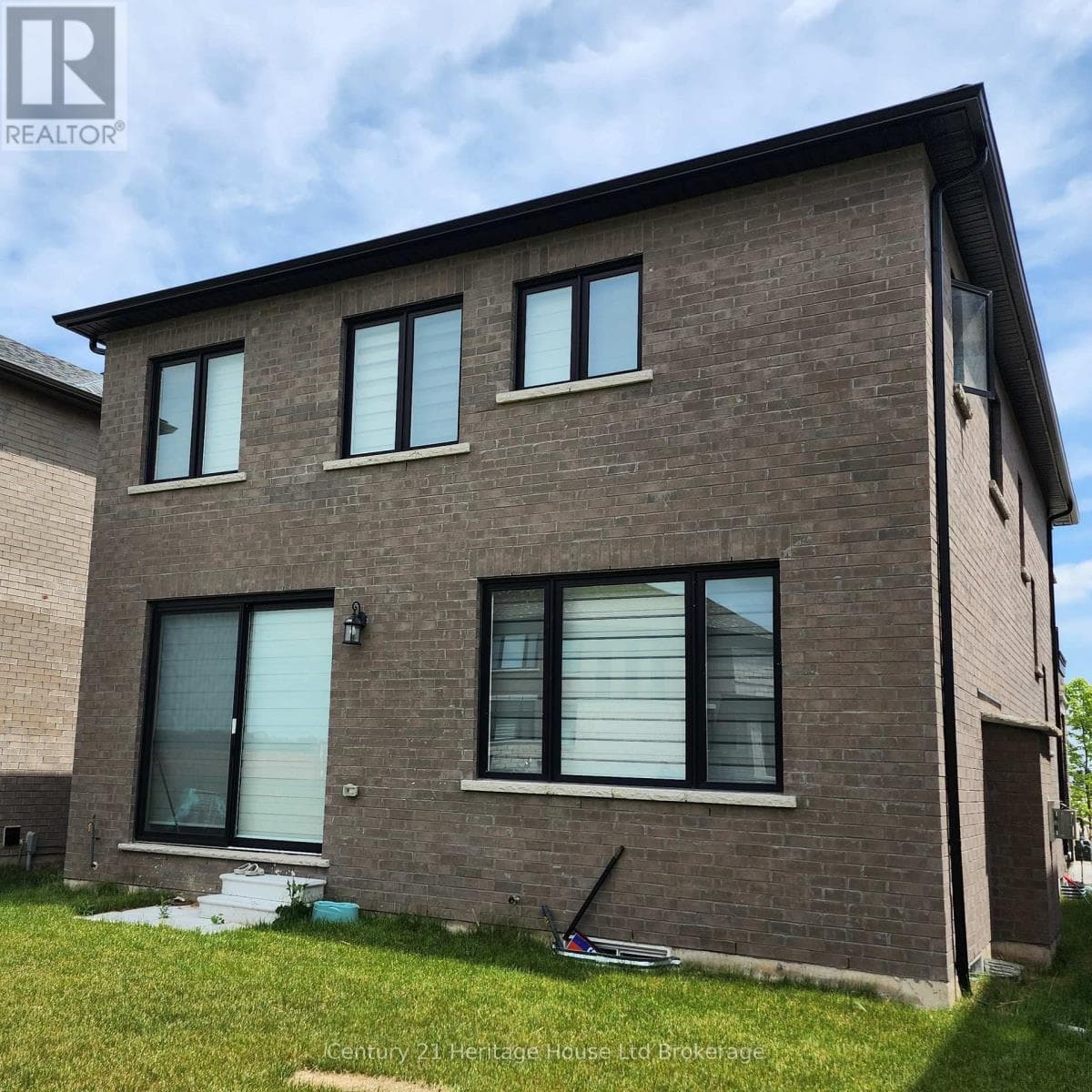 619 BEDI DRIVE photo 3