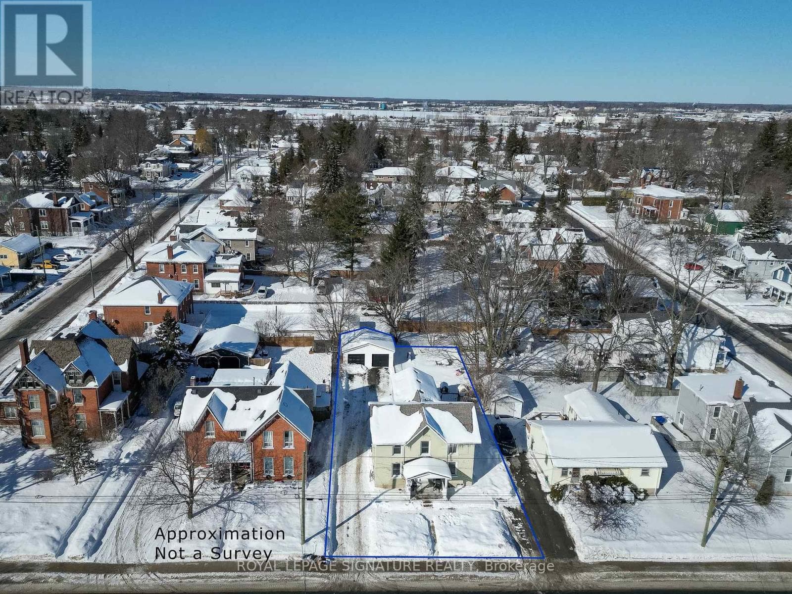 143 DUNDAS STREET W photo 5