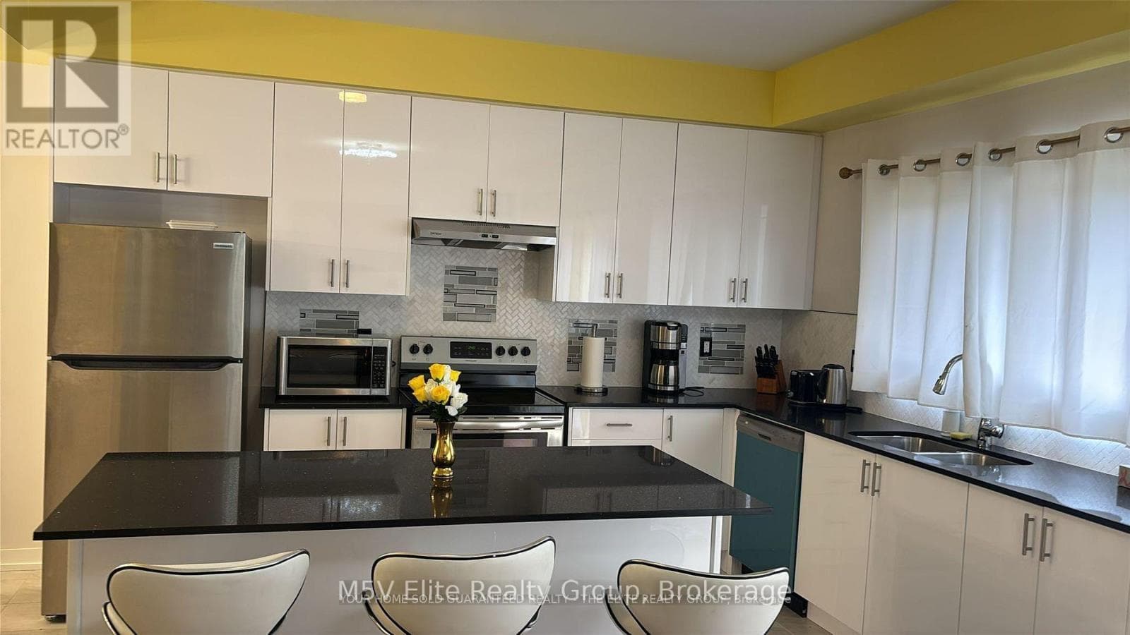 56 TRAILSIDE DRIVE photo 4