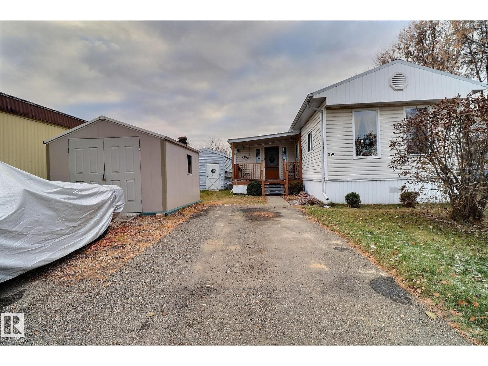 290 Juniper CR NW photo 12