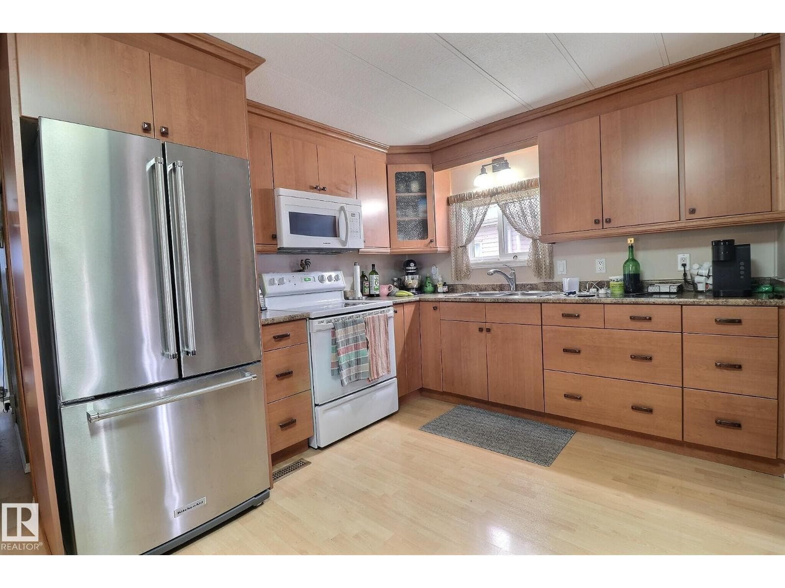 290 Juniper CR NW photo 2