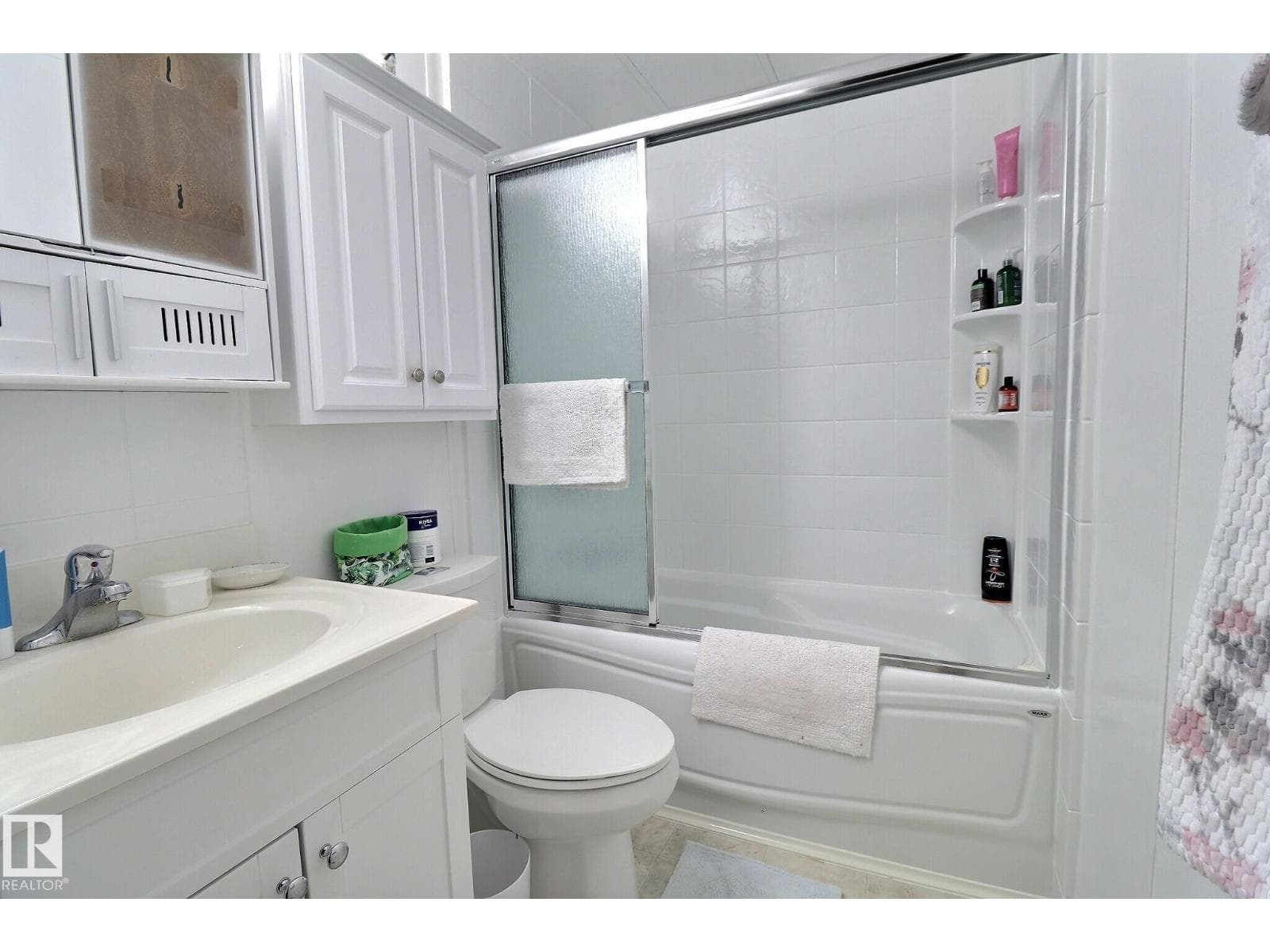 290 Juniper CR NW photo 8