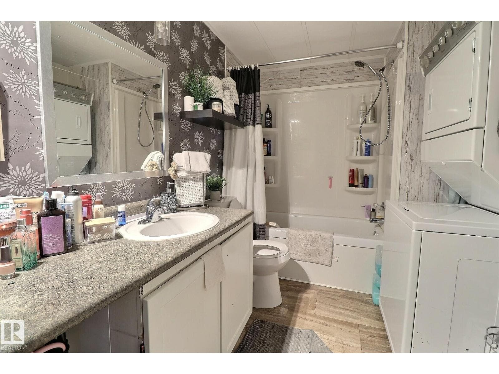 289 Juniper CR NW photo 6