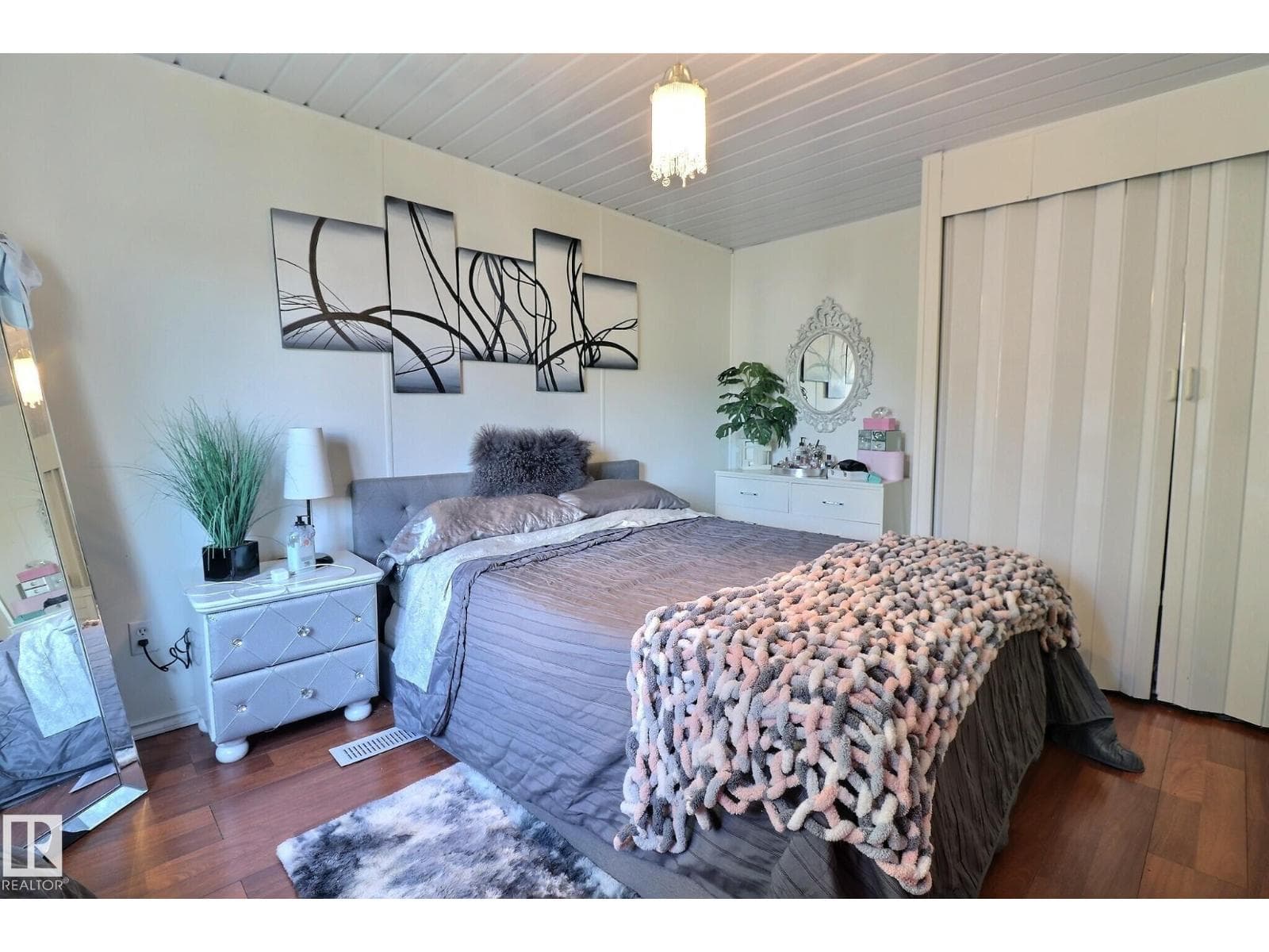 289 Juniper CR NW photo 7