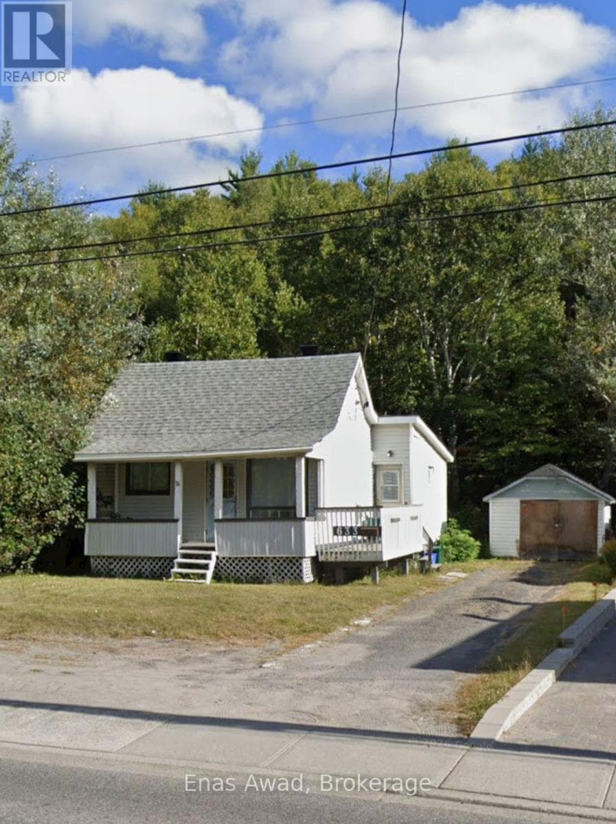 3 bed 1 bath single family at 633 KINGSWAY — $309,000