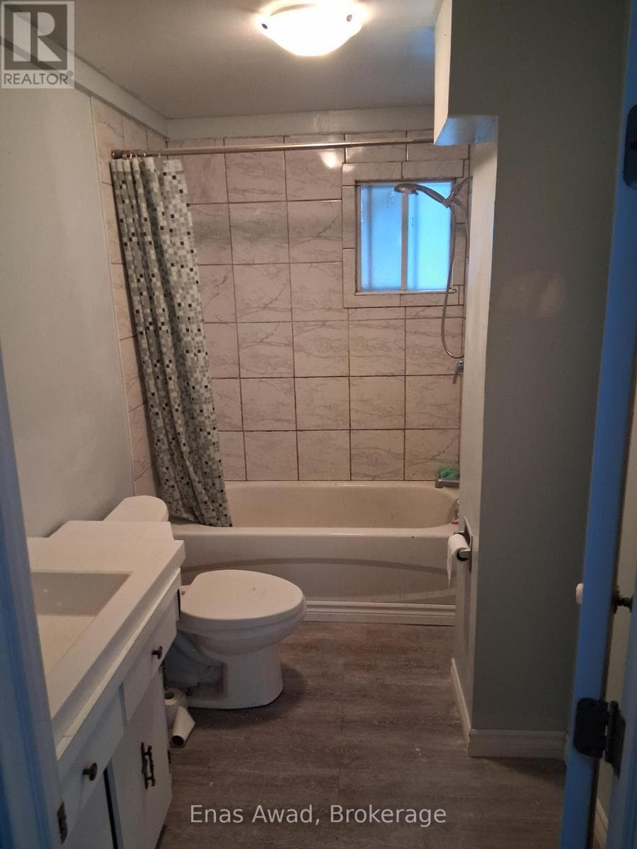 633 KINGSWAY photo 3