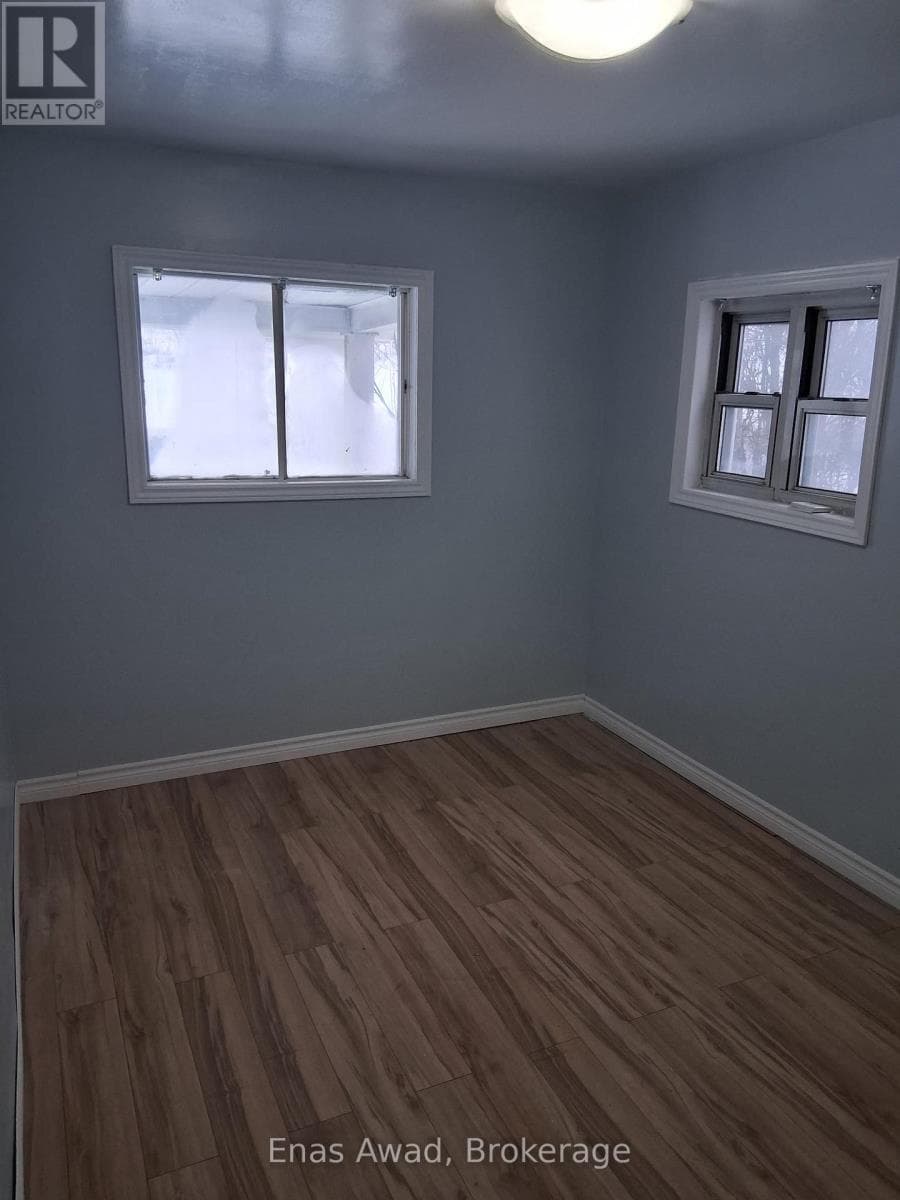 633 KINGSWAY photo 5