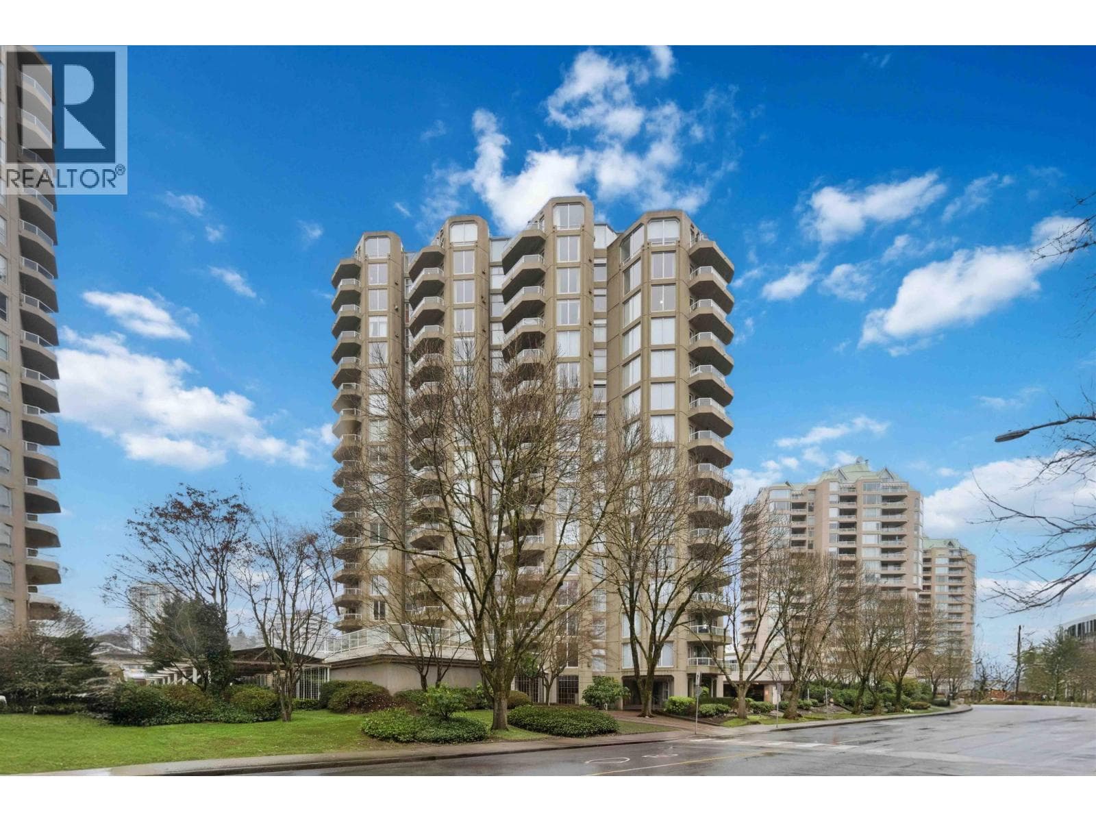 3 bed 2 bath single family at 601 1135 QUAYSIDE DRIVE — $645,000
