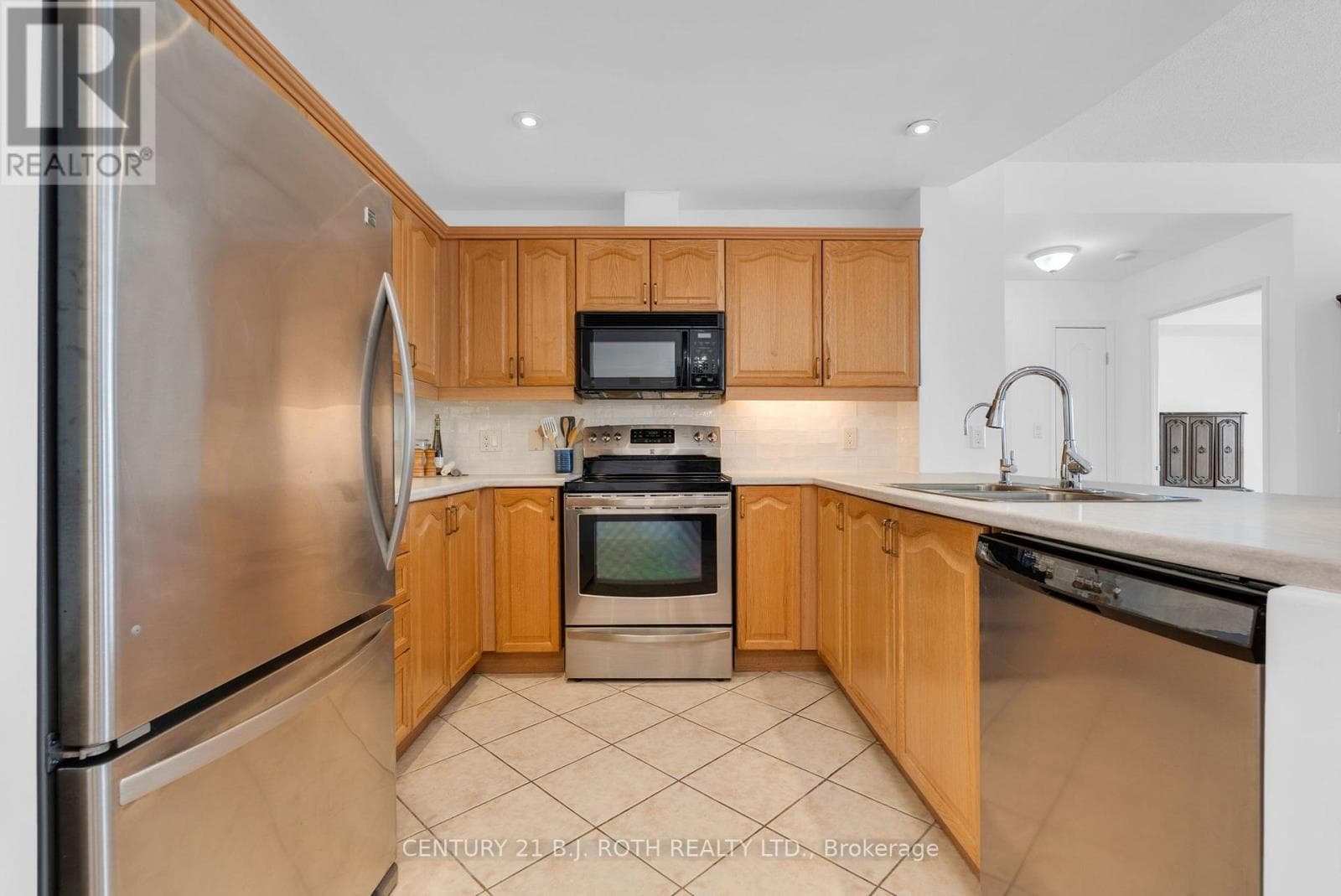1402 - 2 TORONTO STREET photo 4