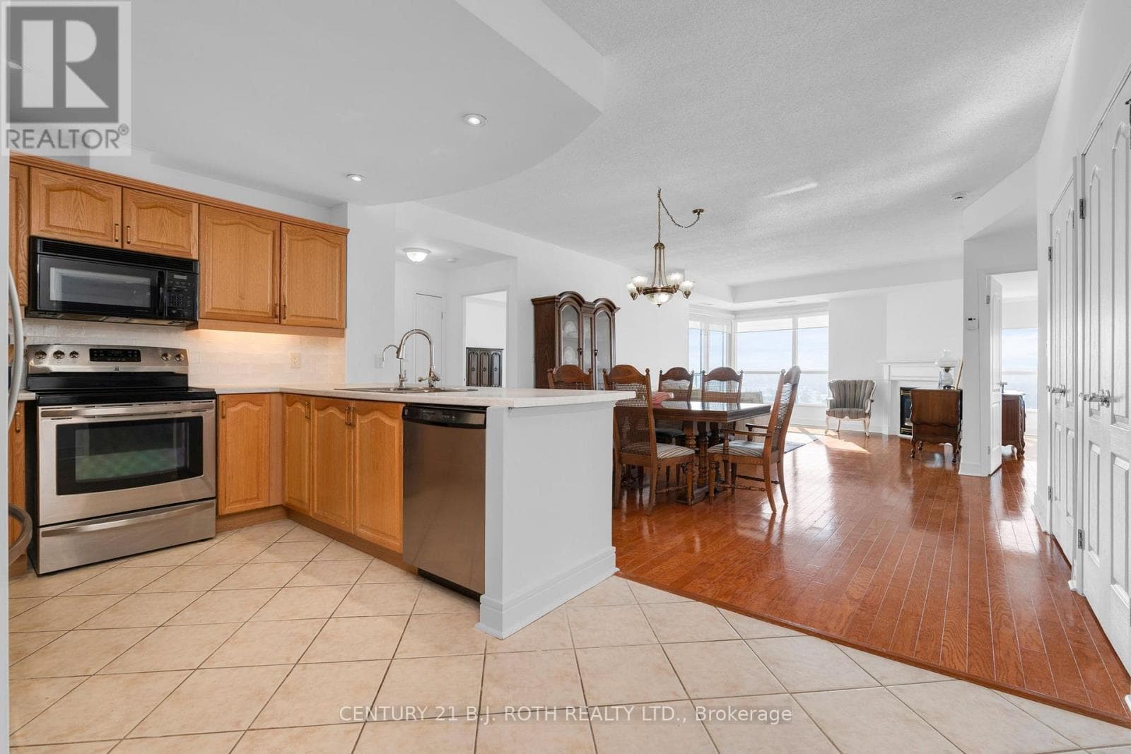 1402 - 2 TORONTO STREET photo 5