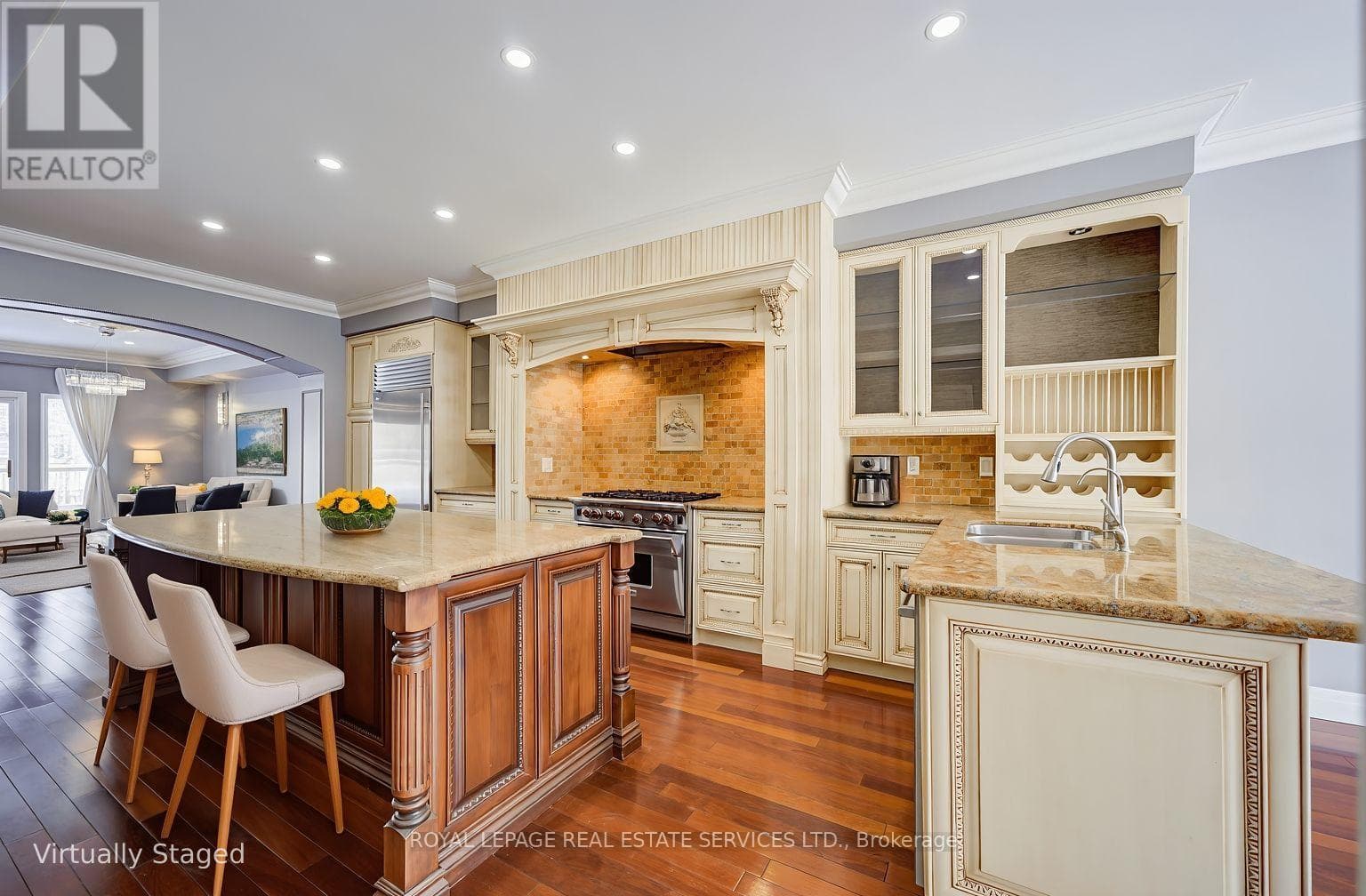 115 ST LAWRENCE DRIVE photo 5