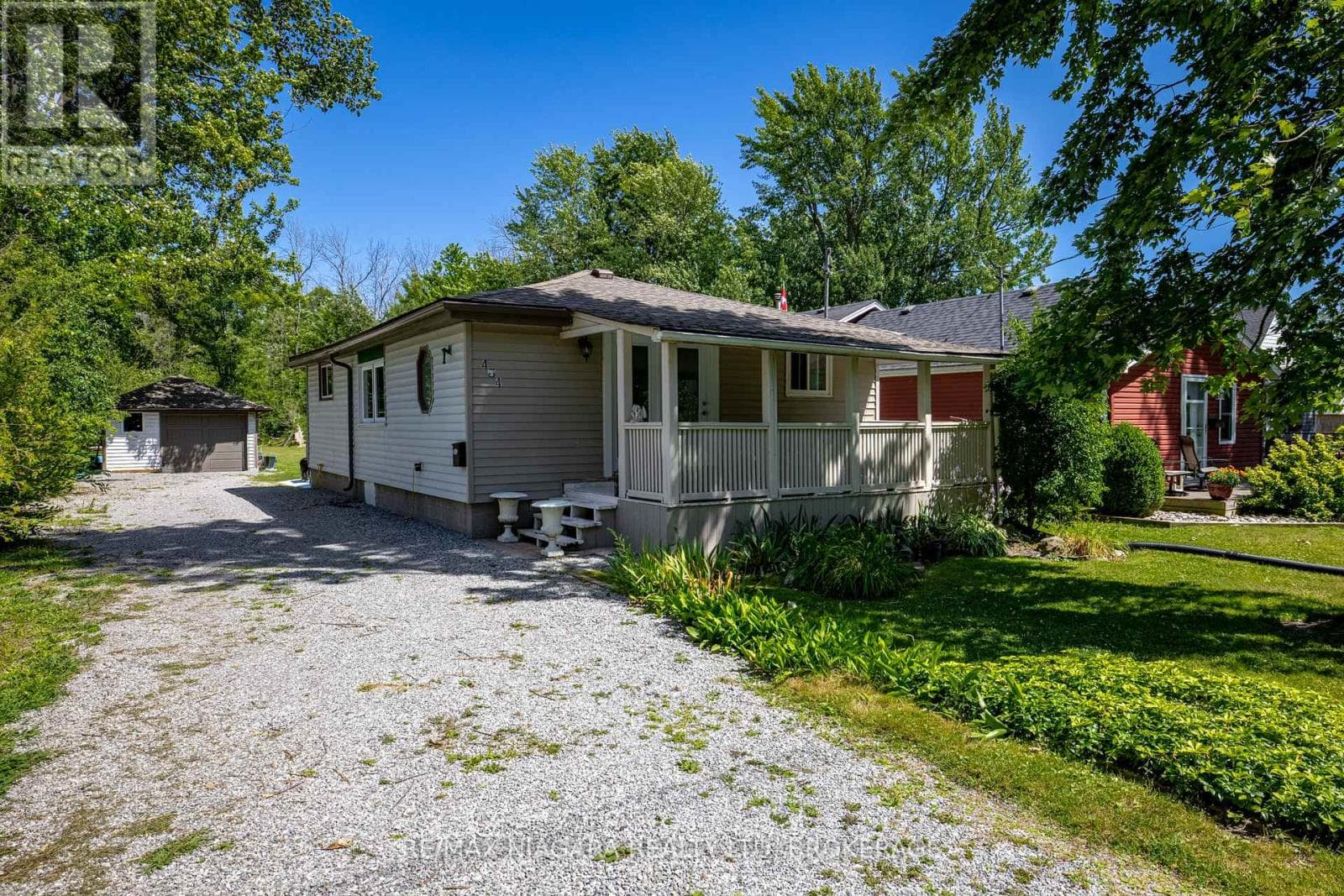 2 bed 1 bath single family at 434 CRESCENT ROAD — $390,000