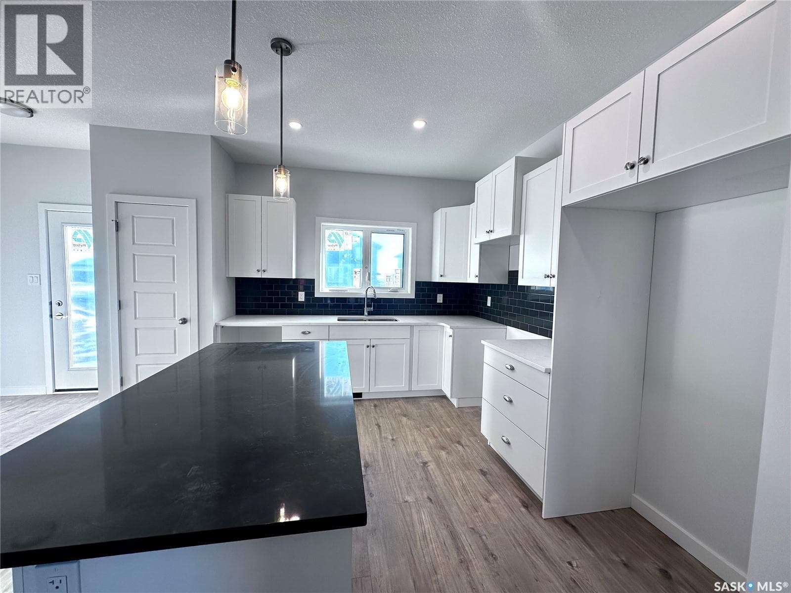1121 Camden GARDENS — photo 4