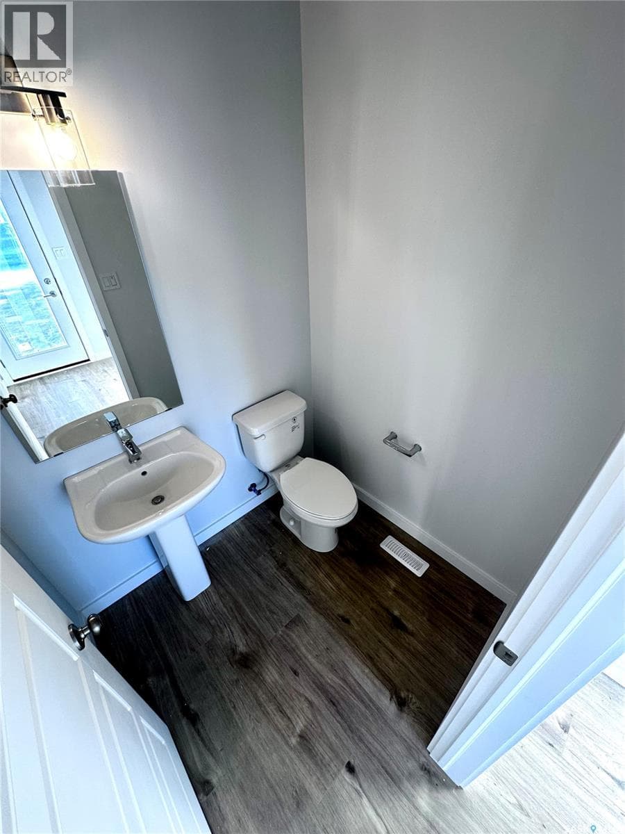 1121 Camden GARDENS — photo 5